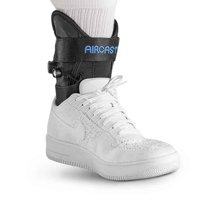 Aircast AirLift PTTD Brace - On Ankle w/sock